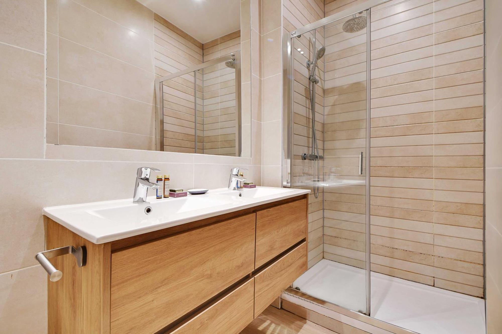 Wonderful Apartment - 2Br-8P - Marche D'Aligre Parijs Buitenkant foto